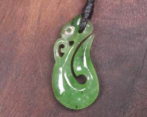 Pounamu Manaia Niho: NZ Greenstone XSmall Manaia Pendant (BK702) Hapopo Pounamu
