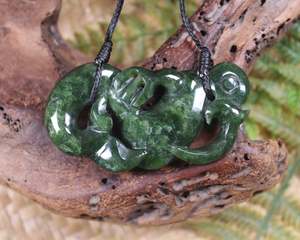 NZ Greenstone Large Manaia Pendant (AW814) Kawakawa Pounamu
