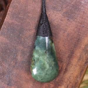 NZ Greenstone Medium Roimata Pendant (BN821) Hapopo Pounamu
