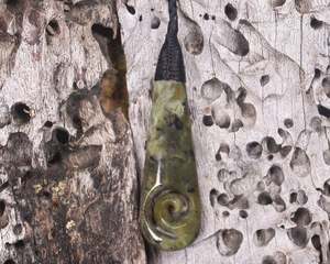 NZ Greenstone Medium Roimata with Koru Pendant (BK223) Rimu Pounamu