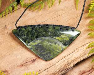NZ Serpentine XLarge Kōuma Breastplate Pendant (BM709) Douglas Creek Pounamu