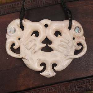 Bone Carvings Nz: NZ Whale Bone Large Pekapeka Pendant (BH861) NZ SALE ONLY