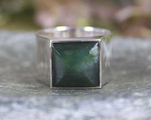 NZ Greenstone Faceted Sterling Silver Ring S12 (AZ728) Kawakawa Pounamu