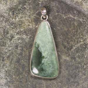 NZ Greenstone Medium Sterling Silver Pendant (BM499) Kawakawa Pounamu