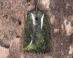NZ Greenstone Medium Freeform Toki Pendant (BM082) Douglas Creek Pounamu