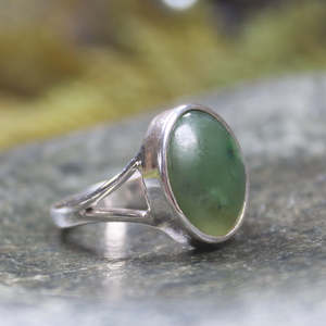 NZ Greenstone Sterling Silver Ring S8 (BM224) Hapopo Pounamu