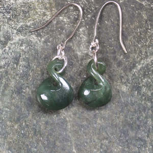 Earrings: NZ Greenstone Twist Earrings (BT197) Kawakawa Pounamu