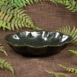 Pounamu Sculptures Touchstones: NZ Greenstone Bowl (BT798) Rimu Pounamu