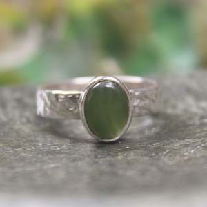 NZ Greenstone Sterling Silver Ring S8 (BM212) Hapopo Pounamu