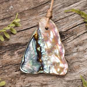 Pāua Shell Small Freeform Pendant (BX267)