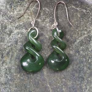 NZ Greenstone Twist Earrings (BT144) Kawakawa Pounamu