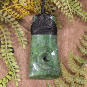 NZ Greenstone Medium Toki with Koru Pendant (CA031) Hapopo Pounamu