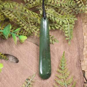 NZ Greenstone Medium Roimata Pendant (CB064) Hapopo Pounamu