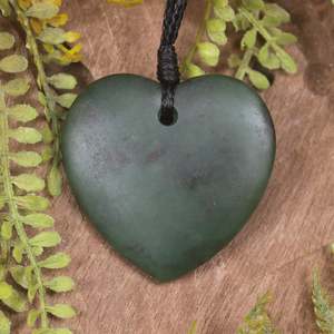 NZ Greenstone Medium Heart Pendant (BX746) Kawakawa Pounamu