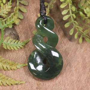NZ Greenstone Small Twist Pendant (BW878) Kawakawa Pounamu