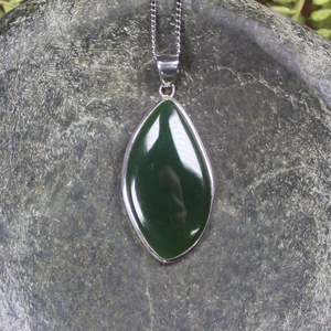 NZ Greenstone Medium Sterling Silver Pendant (BW742) Kawakawa Pounamu