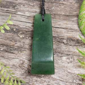 NZ Greenstone Small Freeform Toki Pendant (CB461) Hapopo Pounamu