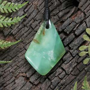 Chrysoprase XSmall Freeform Pendant (S654)