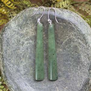 NZ Greenstone Medium Roimata Earrings (CB948) Hapopo Pounamu