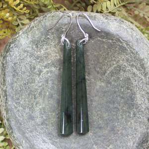 NZ Greenstone Medium Roimata Earrings (CB960) Rimu Pounamu