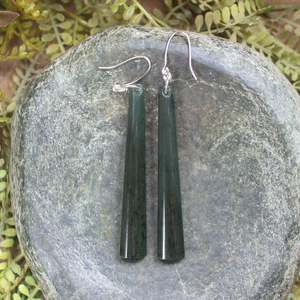 NZ Greenstone Medium Roimata Earrings (CB957) Rimu Pounamu