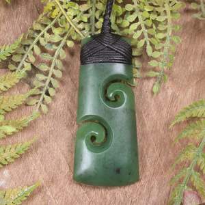 NZ Greenstone Medium Toki with Koru Pendant (CA307) Hapopo Pounamu