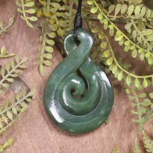 NZ Greenstone Medium Koru Twist Pendant (CC005) Hapopo Pounamu