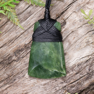 NZ Greenstone Small Toki Pendant (CB855) Kawakawa Pounamu