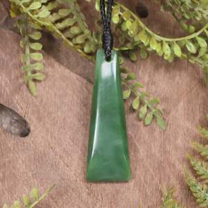 NZ Greenstone Small Toki Pendant (CB131) Kawakawa Pounamu
