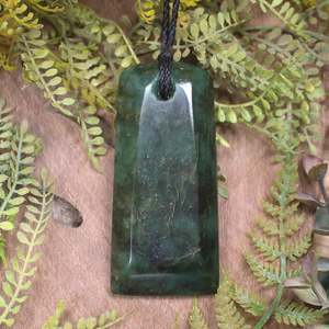 NZ Greenstone Large Toki Pendant (CB997) Kawakawa Pounamu