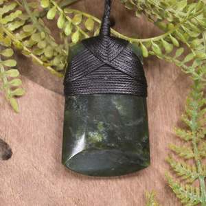 NZ Greenstone Small Toki Pendant (CC106) Kawakawa Pounamu