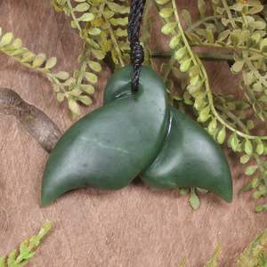 NZ Greenstone Medium Whale Tail Pendant (CA876) Hapopo Pounamu