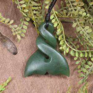 NZ Greenstone Medium Whale Tail Pendant (CA775) Hapopo Pounamu