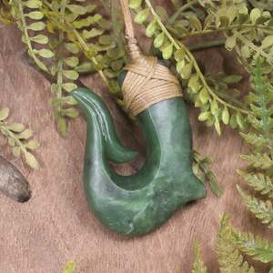 NZ Greenstone Medium Hei Matau Pendant (CC280) Hapopo Pounamu