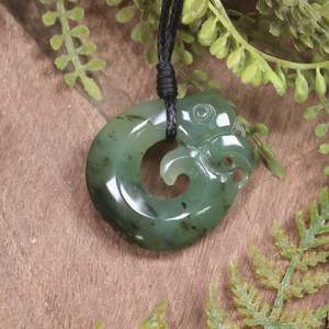 NZ Greenstone Small Koropepe Pendant (CA410) Hapopo Pounamu