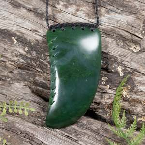 NZ Greenstone Large Niho Taniwha Tooth Pendant (CB967) Hapopo Pounamu