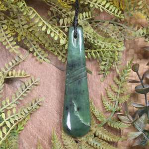 NZ Greenstone Large Roimata Pendant (BW468) Inanga Pounamu