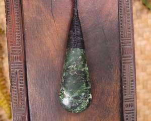NZ Greenstone Medium Roimata Pendant (BM885) Douglas Creek Pounamu