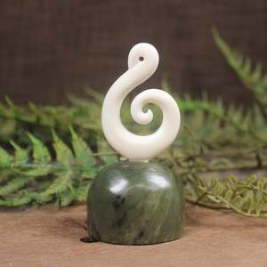 Bone Small Matau Sculpture (CB969)