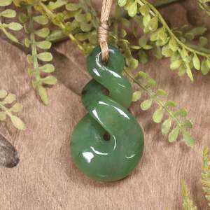 NZ Greenstone Small Twist Pendant (CB290) Hapopo Pounamu
