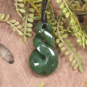 NZ Greenstone Small Twist Pendant (CC232) Hapopo Pounamu