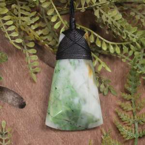 NZ Diopside Medium Toki Pendant (CC102)