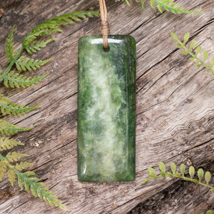 NZ Greenstone Medium Freeform Toki Pendant (CC117) Kawakawa Pounamu