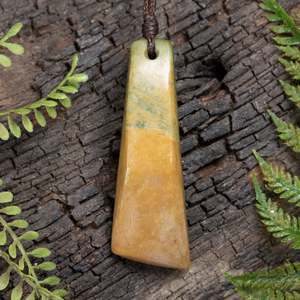 NZ Greenstone Medium Freeform Toki Pendant (BT956) Flower Jade Pounamu