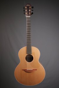 Lowden S23 – Walnut / Red Cedar