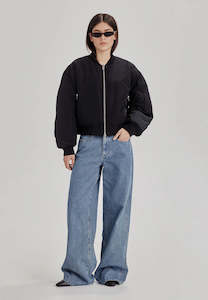 New Womens: COMMONERS Crop Bomber | Black