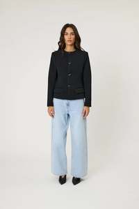 REMAIN Anya Blazer | Black