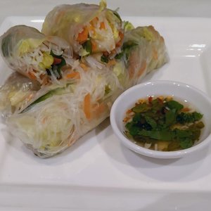 Summer Rolls with Dipping Sauce - The healthy lunchbox