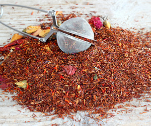 Products: Raspberry & Rooibos Tea (All things Women) 90gm