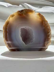 Cut and Polished: Agate half geode - The Hidden Gem